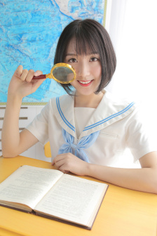 美女把尿口扒开灌牛奶